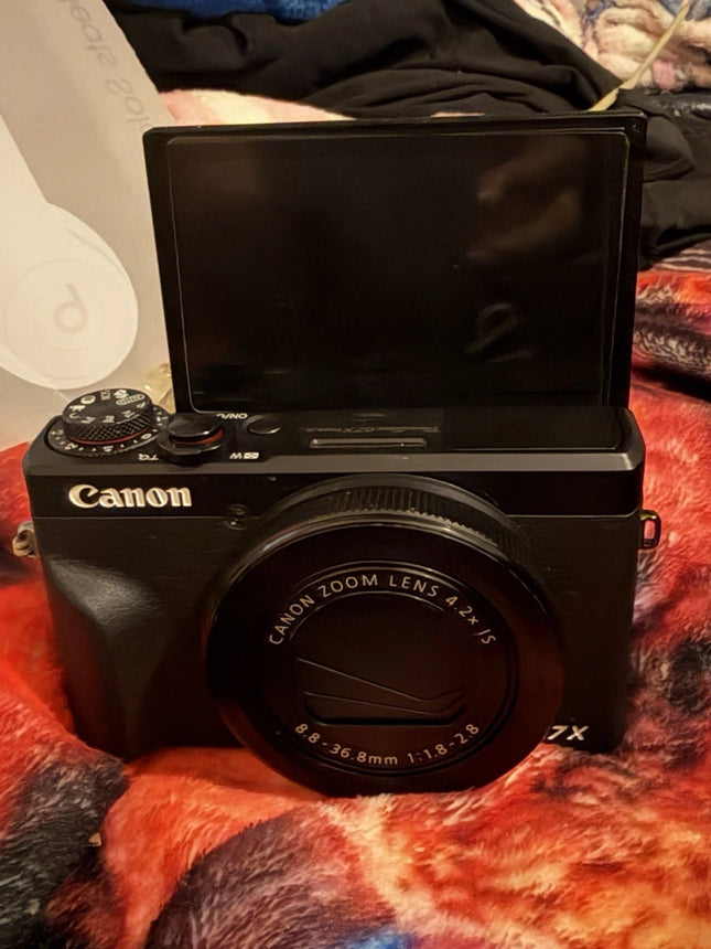 Canon PowerShot G7 X Mark lll Black Compact Camera 20.1MP 4.2x Wi-Fi f/1.8