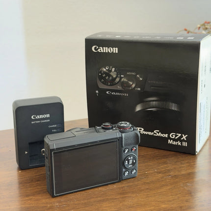 Canon PowerShot G7 X Mark lll 20.1MP 4.2x Wi-Fi Black w/Charger & Box