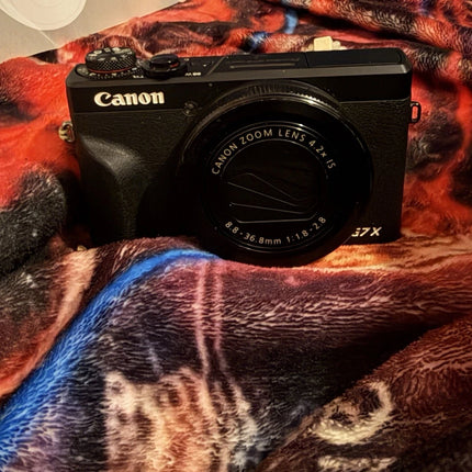 Canon PowerShot G7 X Mark lll Black Compact Camera 20.1MP 4.2x Wi-Fi f/1.8