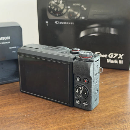 Canon PowerShot G7 X Mark lll 20.1MP 4.2x Wi-Fi Black w/Charger & Box